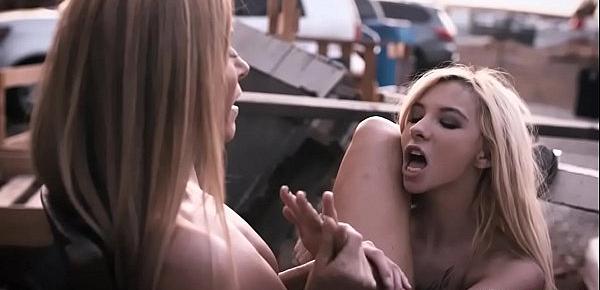  Blonde stepmom India Summers saw her dauther Kenzie Reeves very sad and comforts her by licking her teen pussy.